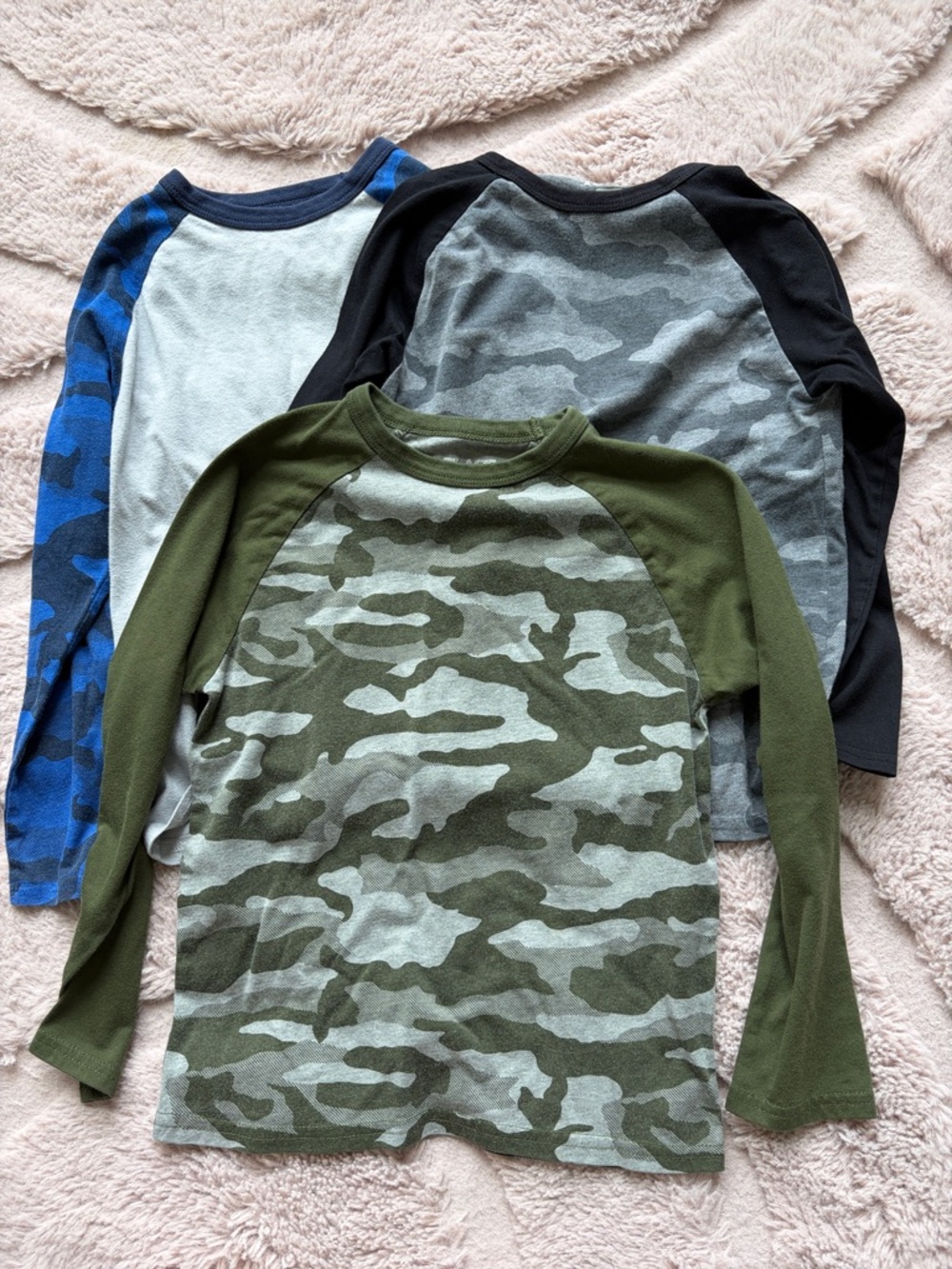 The Children's Place Olive Green Camo Long-Sleeve Raglan Tee